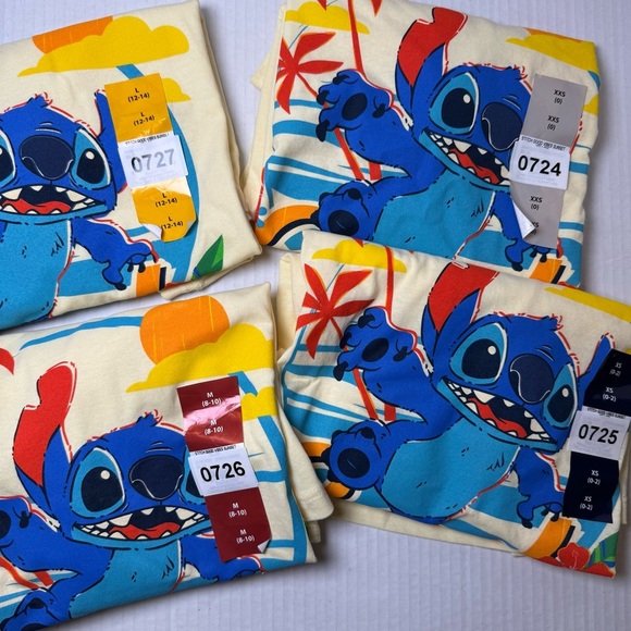 Disney Stitch Good Vibes Graphic Tee with Short Sleeves, Women's - Picture 7 of 7